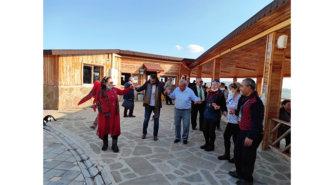 Adanalı edebiyatçıların Bursa çıkarması