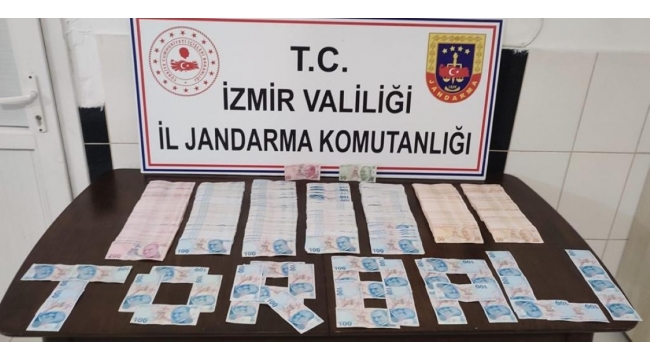 ATM'deki açığı farkedip, 142 bin TL vurgun yaptı