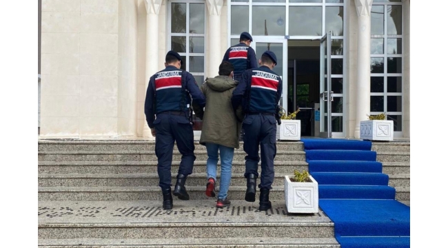 Firari hükümlü yakayı ele verdi