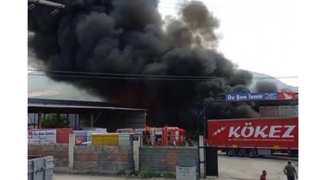 Geri dönüşüm tesisinde korkutan yangın