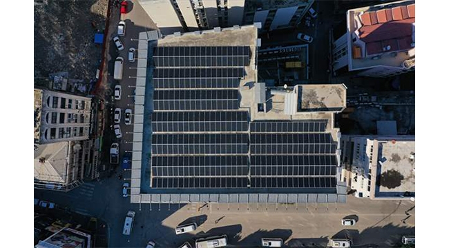 Teknosa mağazasına güneş enerjisi santrali kuruldu