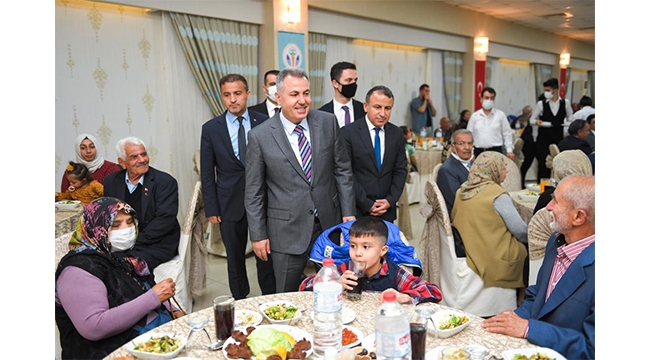 VALİ ELBAN, ŞEHİT AİLELERİ VE GAZİLERLE İFTAR YAPTI