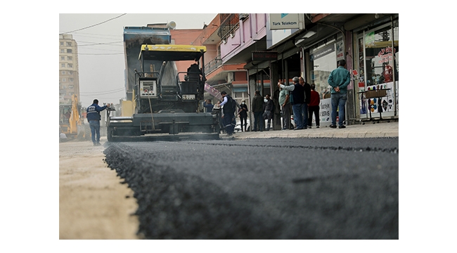 YÜREĞİR’DE BÜYÜK YOL HAMLESİ