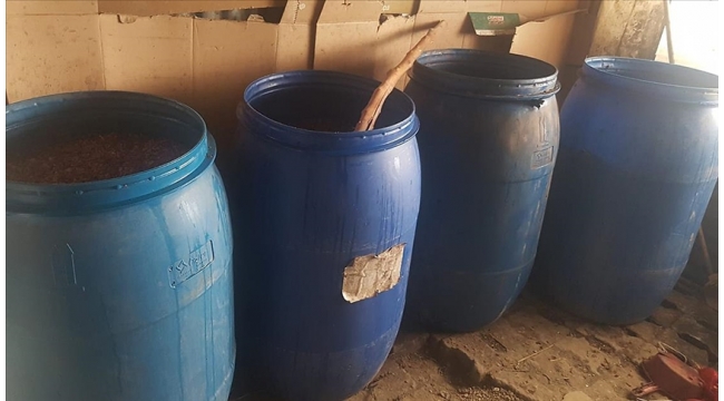 Adana'da 810 litre sahte içki ele geçirildi