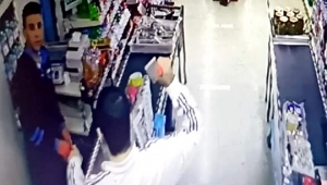 Adana'da bıçak ve satırla markette gasp!