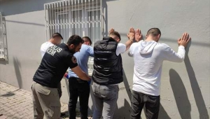 Adana polisi uyuşturucuya geçit vermiyor