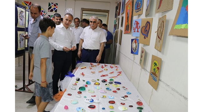 Atıkları sanata dönüştürdüler