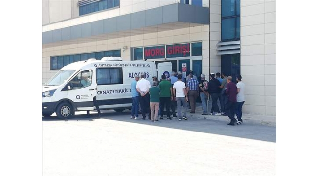 Bıçaklı kavgada 1 kişi öldü