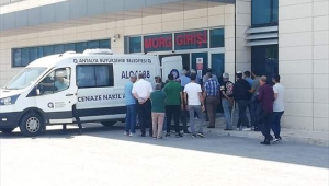 Bıçaklı kavgada 1 kişi öldü