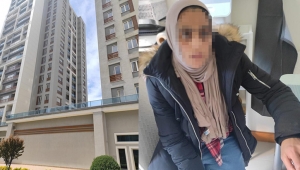 Ölü doğan bebeğini komşusunun balkonuna attı!