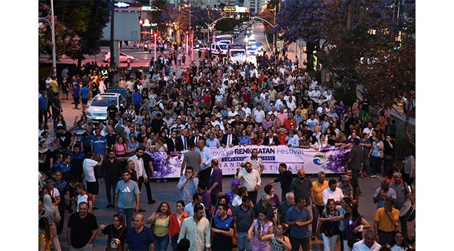 Çukurova’yı renklendiren festival