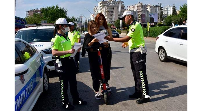 Elektrikli scooter sürücüleri bilgilendirildi