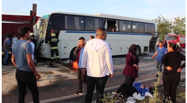 Feci kaza: 1 ölü, 29 yaralı