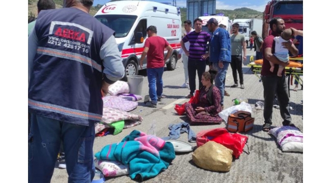 Feci kaza: 8'i ağır 15 yaralı