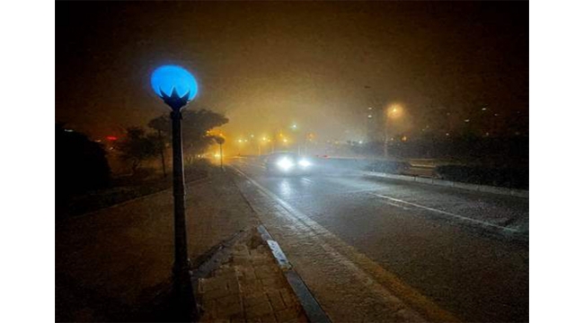 Gece saatlerinde etkili olan sis hayatı olumsuz etkiledi