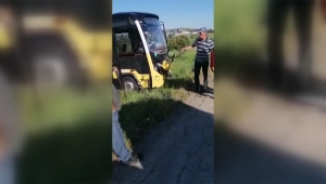 İETT otobüsü yoldan çıktı