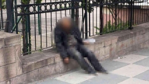 Kimsesiz adam hastane önünde ölü bulundu