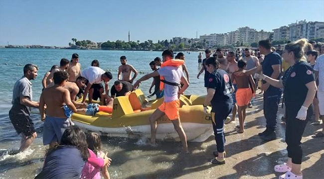 Serinlemek için girdiği deniz sonu oldu