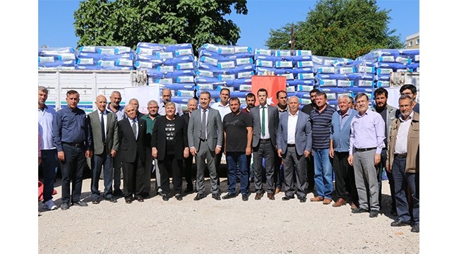 Üreticilere soya tohumu dağıtıldı