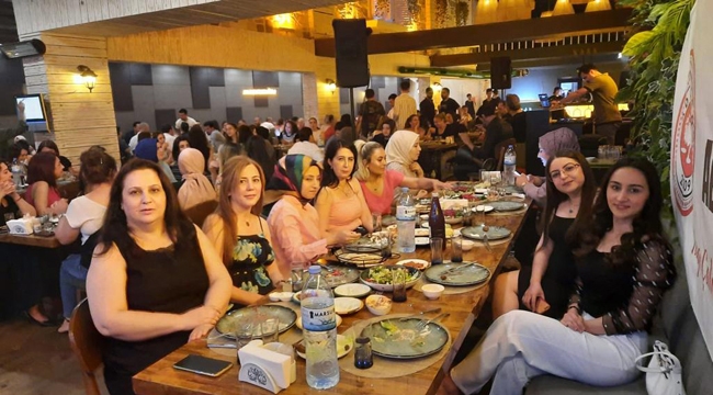 Adalet Sen üyesi kadınlar felekten bir gün çaldı