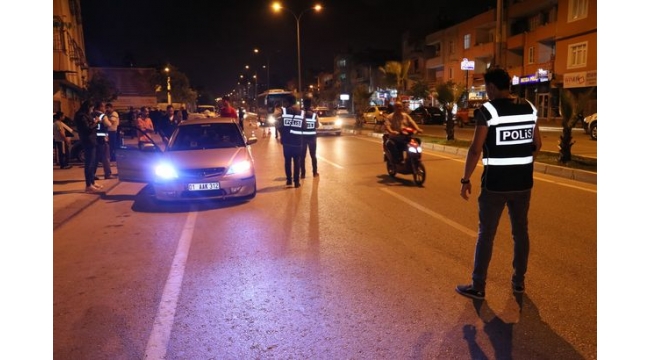 Adana polisinden asayiş uygulaması
