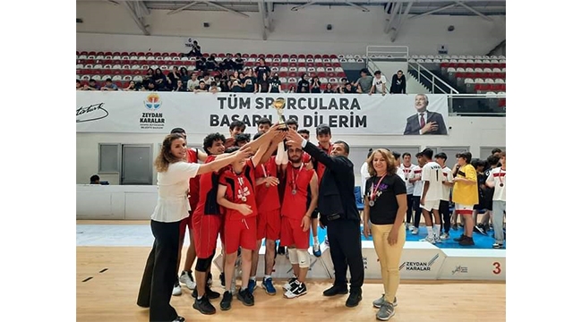 Başarının Adı 15 Temmuz Şehitleri Anadolu Lisesi