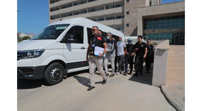 Çeşitli suçlardan aranan 51 zanlı yakalandı