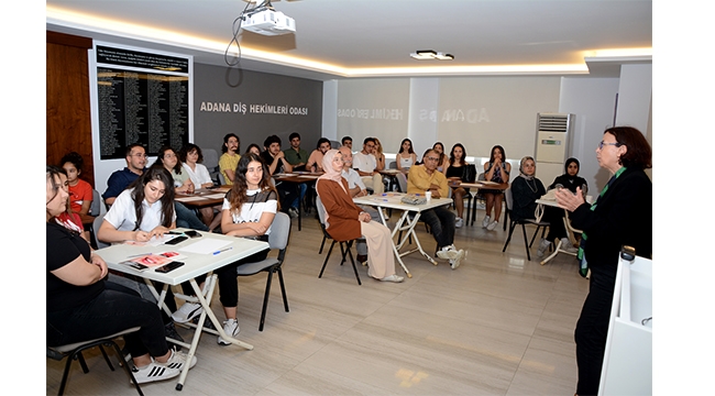 ‘Diş hekimliği fakültelerinde eğitim kalitesi tartışmaya açık’