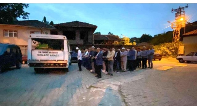 Eşini ve çocuğunu öldürüp, intihar etti!
