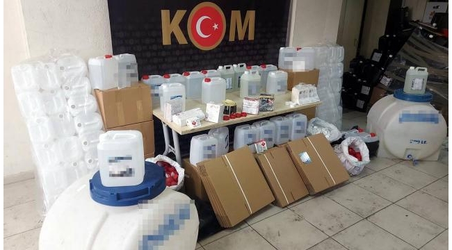 İzmir merkezli 4 ilde sahte alkol operasyonu