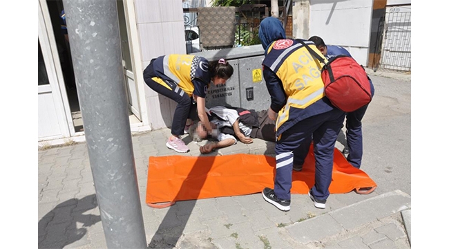Kaldırımda baygın bulundu