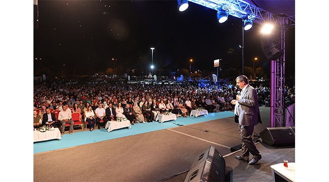 ‘SULTANAHMET DEĞİL YÜREĞİR MİLLET BAHÇESİ’