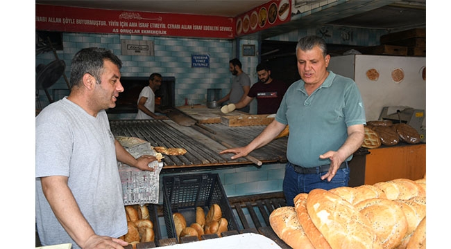 ‘Vatandaş bayat ekmek alıyor’