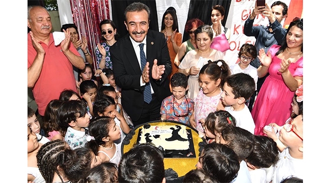 Yurt Kreşinde mezuniyet sevinci