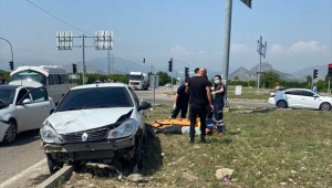 Zincirleme trafik kazası:3 yaralı