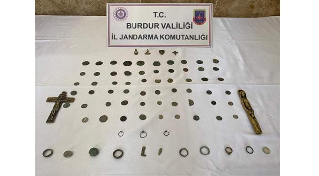 78 parça tarihi eser ele geçirildi