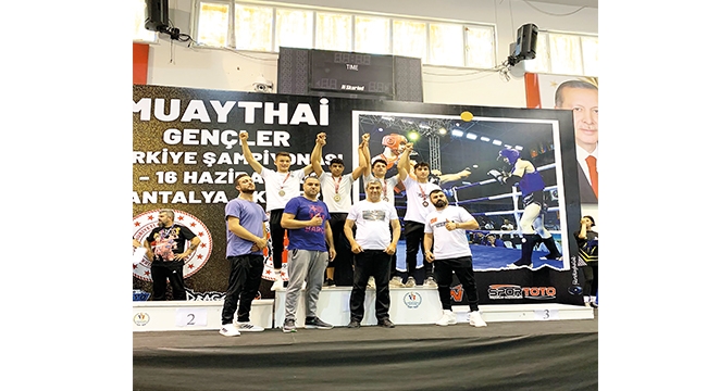 ÇİFTE ŞAMPİYONA İÇİN SPONSOR ARANIYOR!