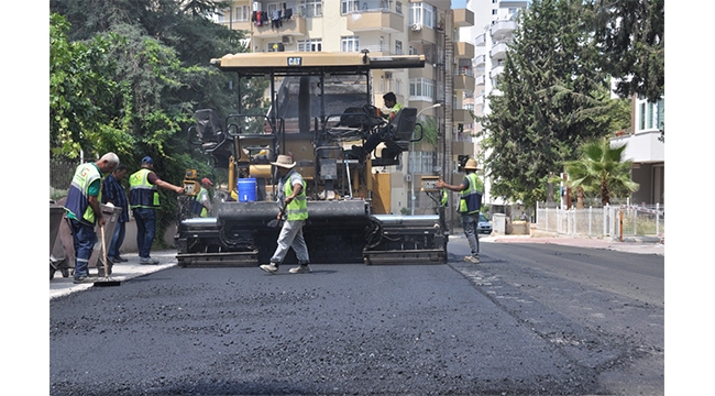 Çukurova’da asfalt çalışmaları aralıksız sürüyor