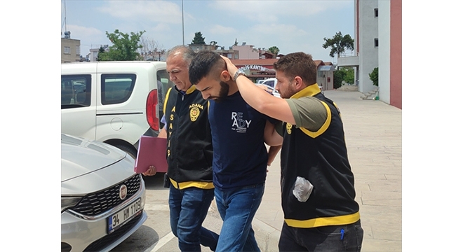 Sosyal medyada tanıştı! Önce tehdit sonra gasp edildi
