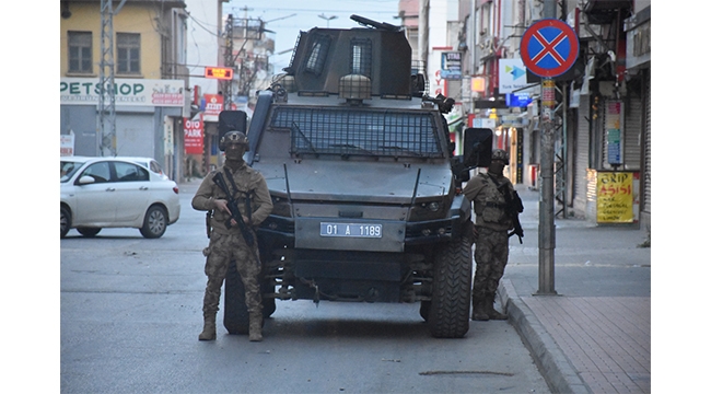 Teröre bir darbe daha: 20 gözaltı