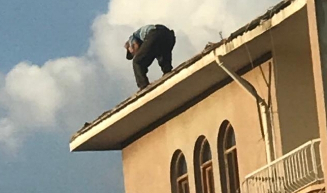 5 katlı binanın çatısında tehlikeli anlar
