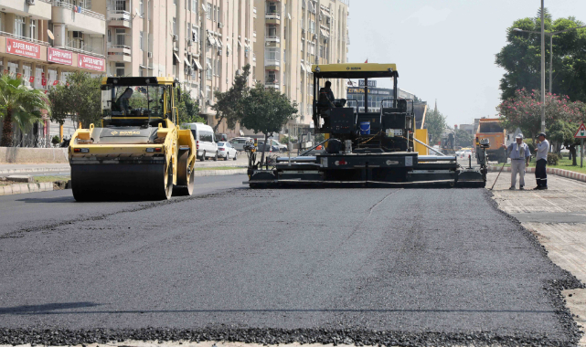 Adana'da Yollar Yenileniyor