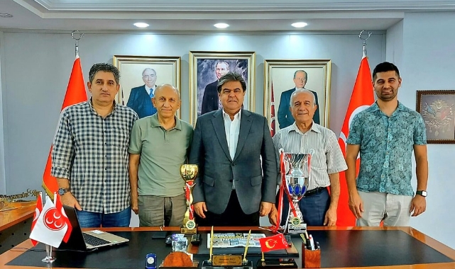 Avcı’dan başarılı kulüplere destek mesajı