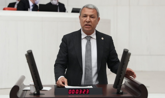 Emekliler promasyon kuyruğunda