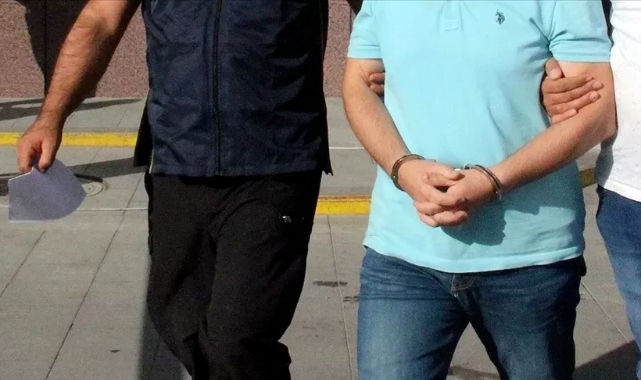 FETÖ'nün hücre evine operasyon:3 kişi yakalandı