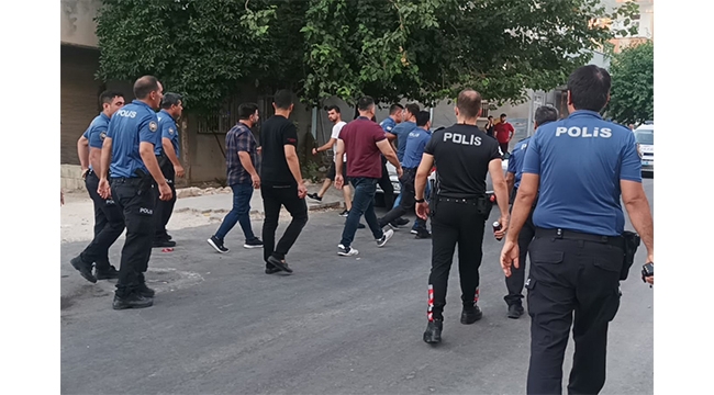 İki grup arasında satırlı ve sopalı kavga!