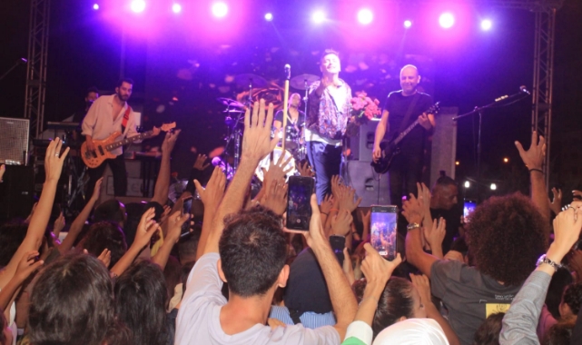KARATAŞ MAVİ YENGEÇ FESTİVALİ BÜYÜLEDİ