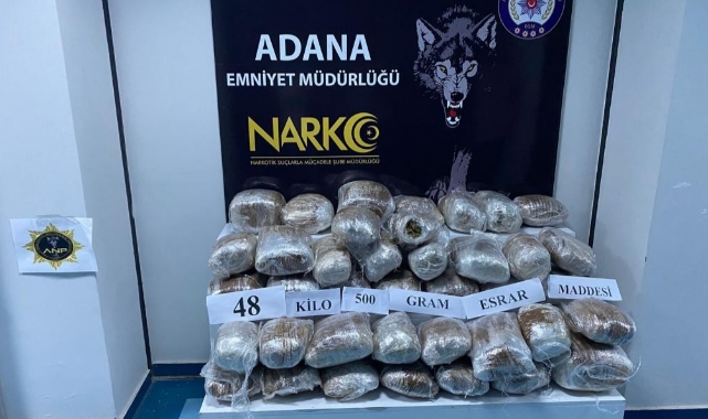 Kargo kolilerinden 48 kilo 500 gram esrar çıktı