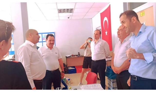 Mersinli Esnaf Başkan Karış'a Dert Yandı