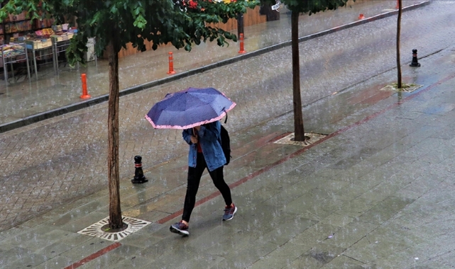 Meteoroloji'den gök gürültülü sağanak uyarısı
